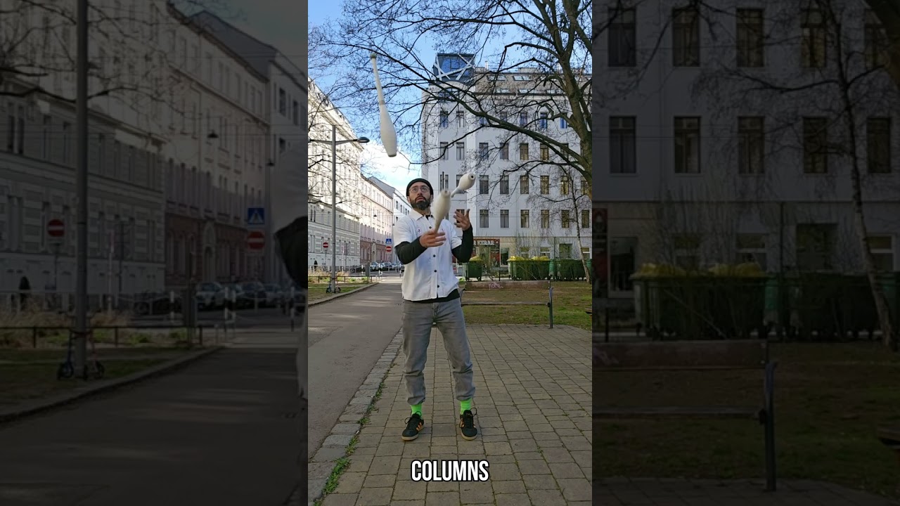 3 clubs juggling!