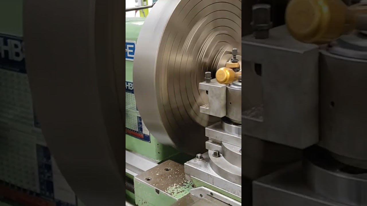 Cazeneuve HB725 lathe machining bronze bearing #asmr #machine #machinist #lathe #cazeneuve #hb725