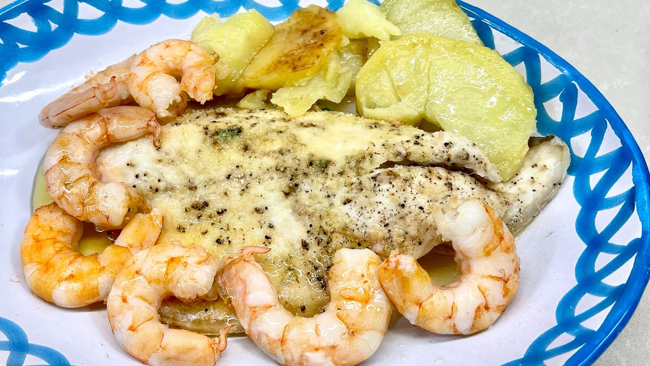 PESCADO ( LUBINA ) CON LANGOSTINOS DE LA MAMA. UNA RECETA MARAVILLOSA 👌👌