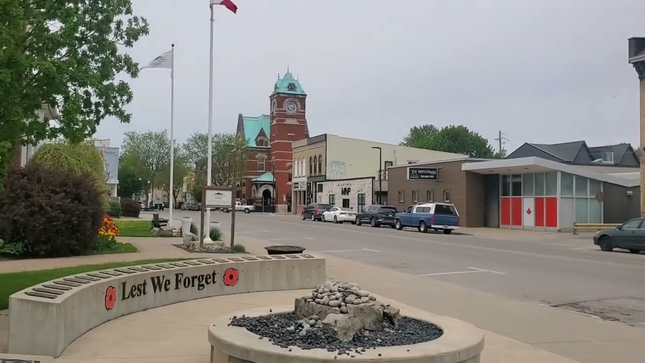Strathroy - Caradoc. Ontario Canada. A quiet rural town .Charming urban center.