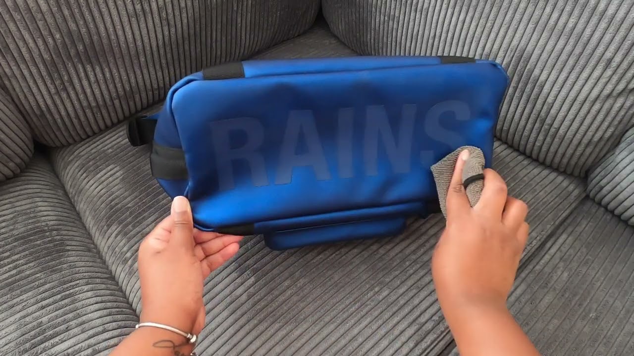 Rains - Texel Kit Bag | Bag of Vic's