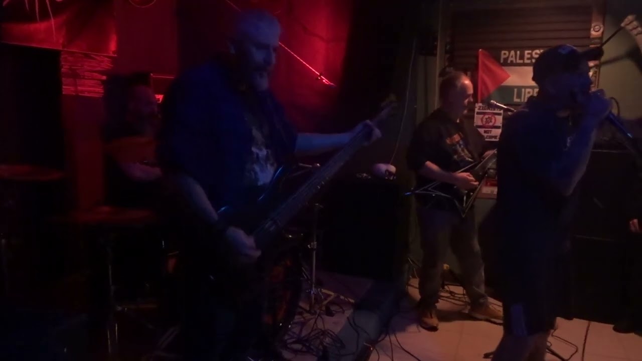 BACKSTAB - Los Bancos de Atrás