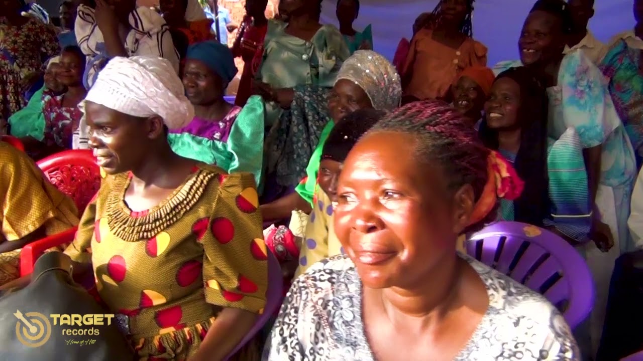 Omukenkufu Roo Ya Simba - Live in Budondo