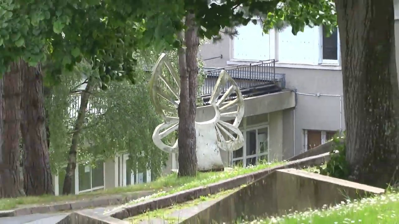 Collège Charles Le Goffic de Lannion... vide