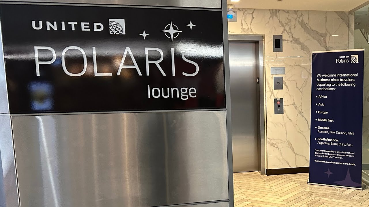 United Polaris Lounge at Los Angeles International Airport (LAX) Terminal 7 Review