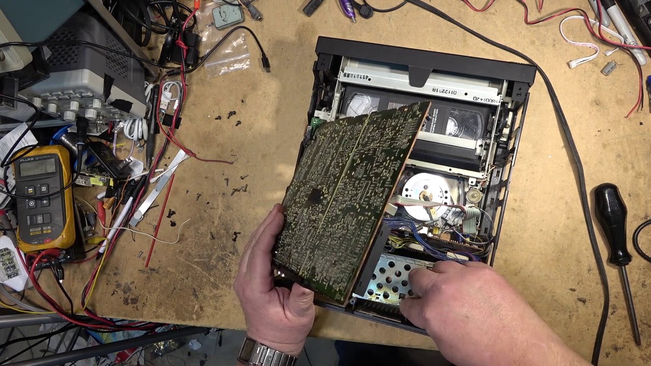 Aiwa M110 Multi System Converting VCR What a Piece of Sh1t