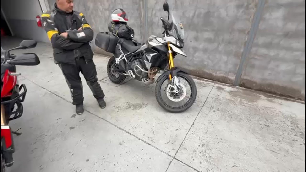 Viajando en moto con GRUNZI