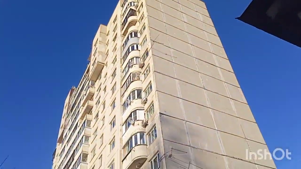 Весна пришла! Колпино. Ольгино. Высотка посреди деревни) 