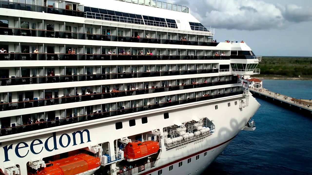 Horn Battle between Carnival Freedom and Carnival Breeze