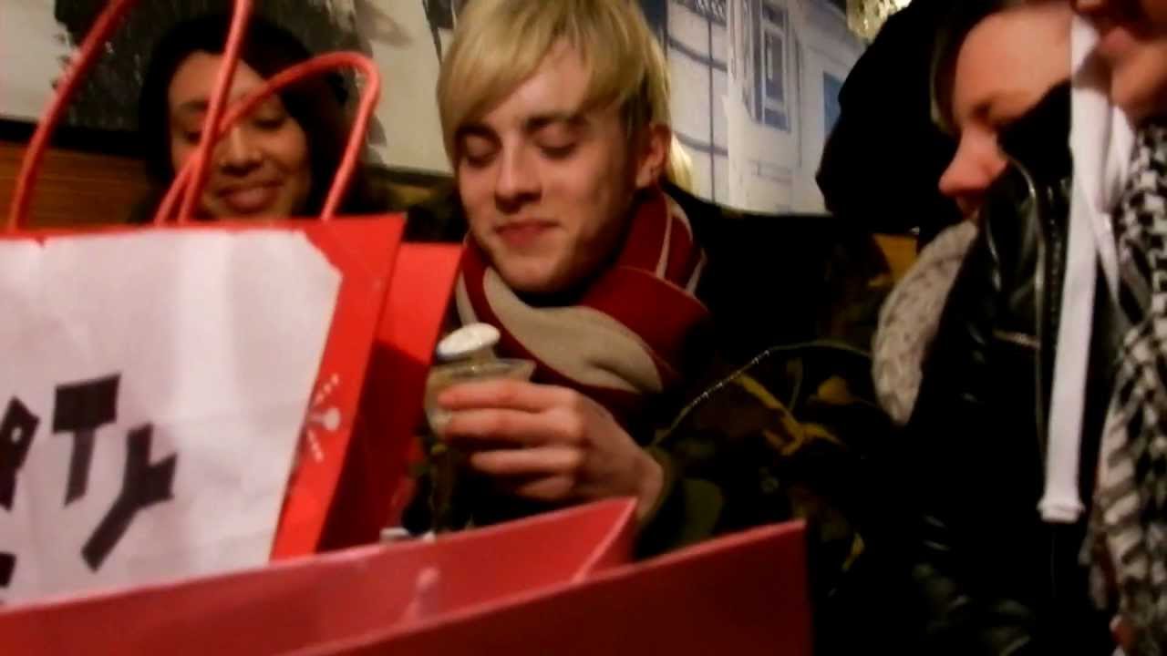 Edward saying Jag älskar dig