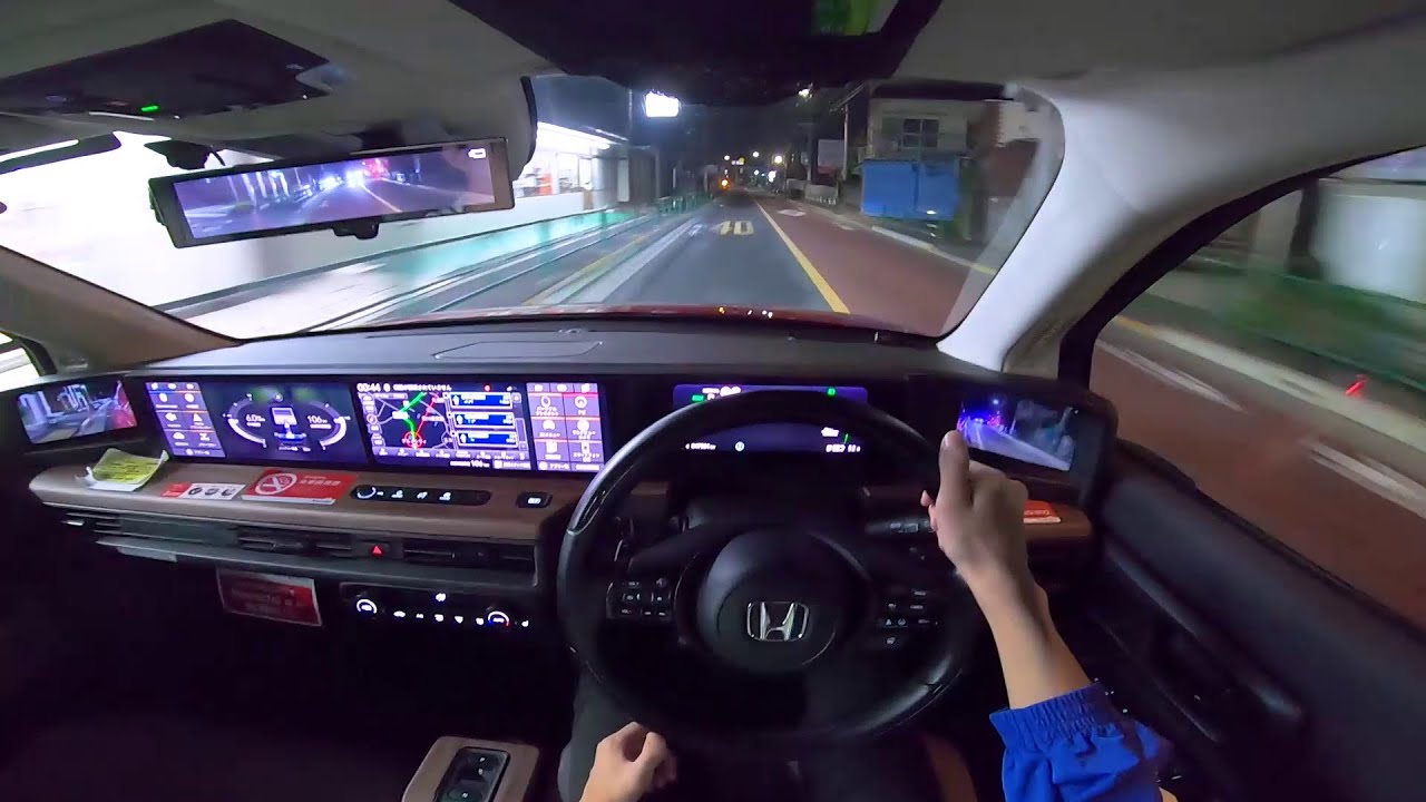 Honda e で夜に駆ける / Night Drive (POV)