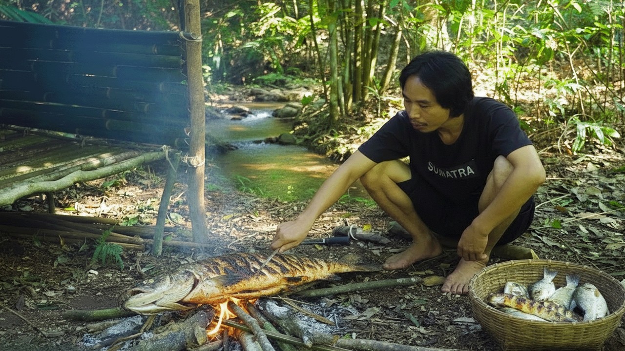 Checking Fish Traps | Fresh Stream Fish and a Delicious Meal