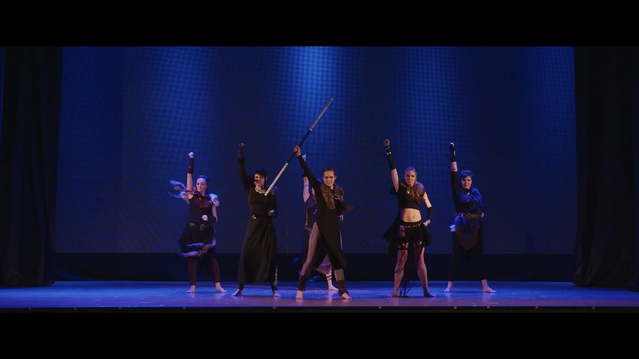 Tribal Dance Family 