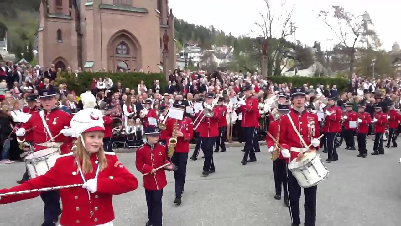 Øren skolekorps 2013 17.mai del 2