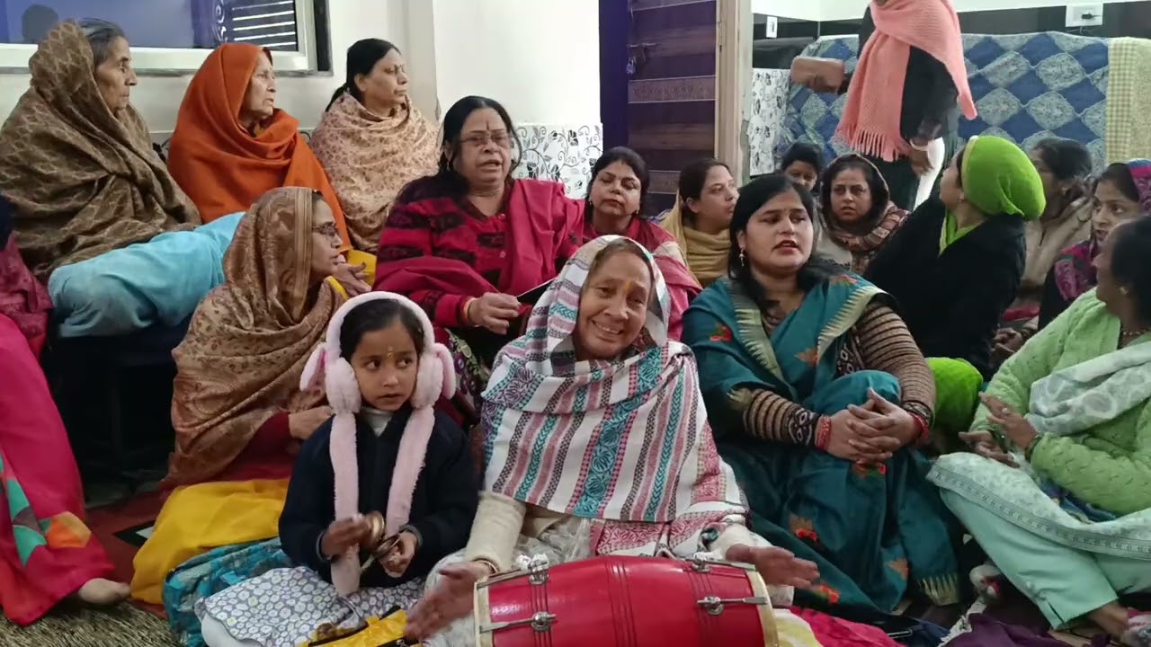 स्वरचित भजन गाया सखी ने हृदय के पट खोल रे तू राधे राधे बोल रे श्याम से लगन लगा देख फिर होता है क्या 