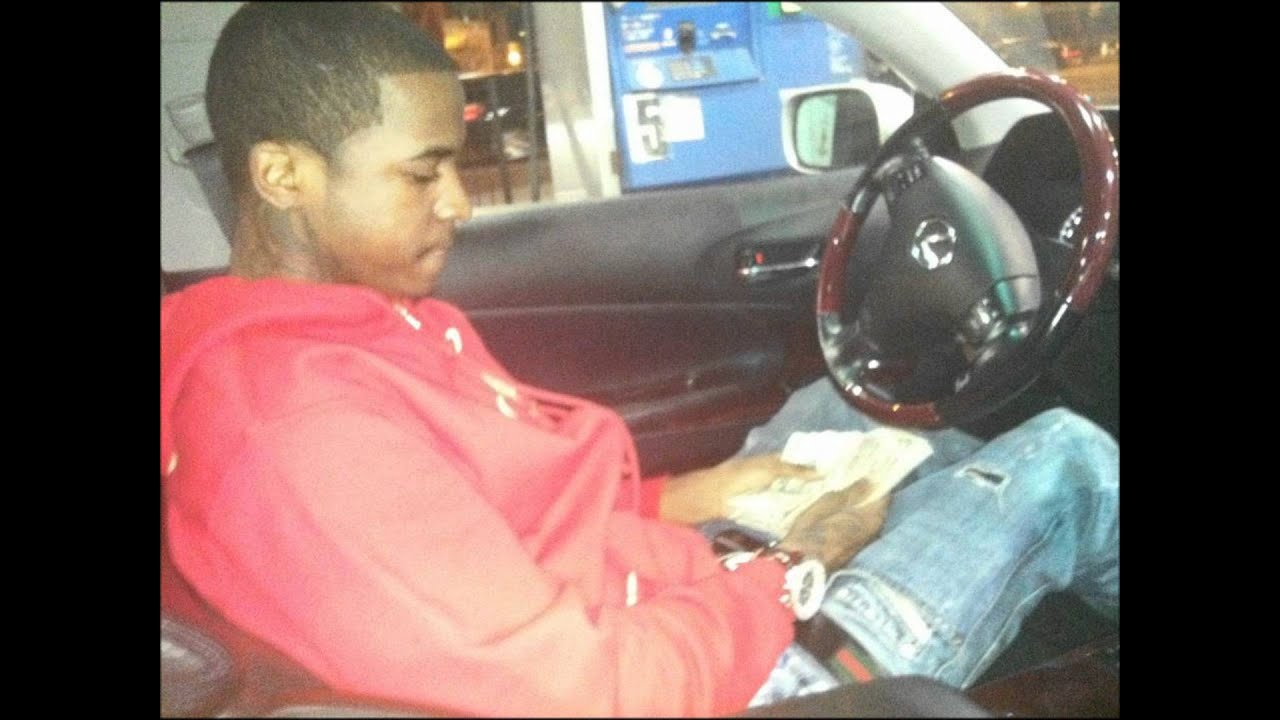 Lil Reese Us (prod by young chop)