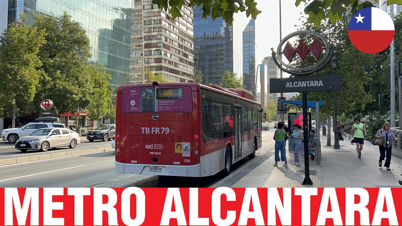 Movimiento de Buses Red en Metro Alcántara