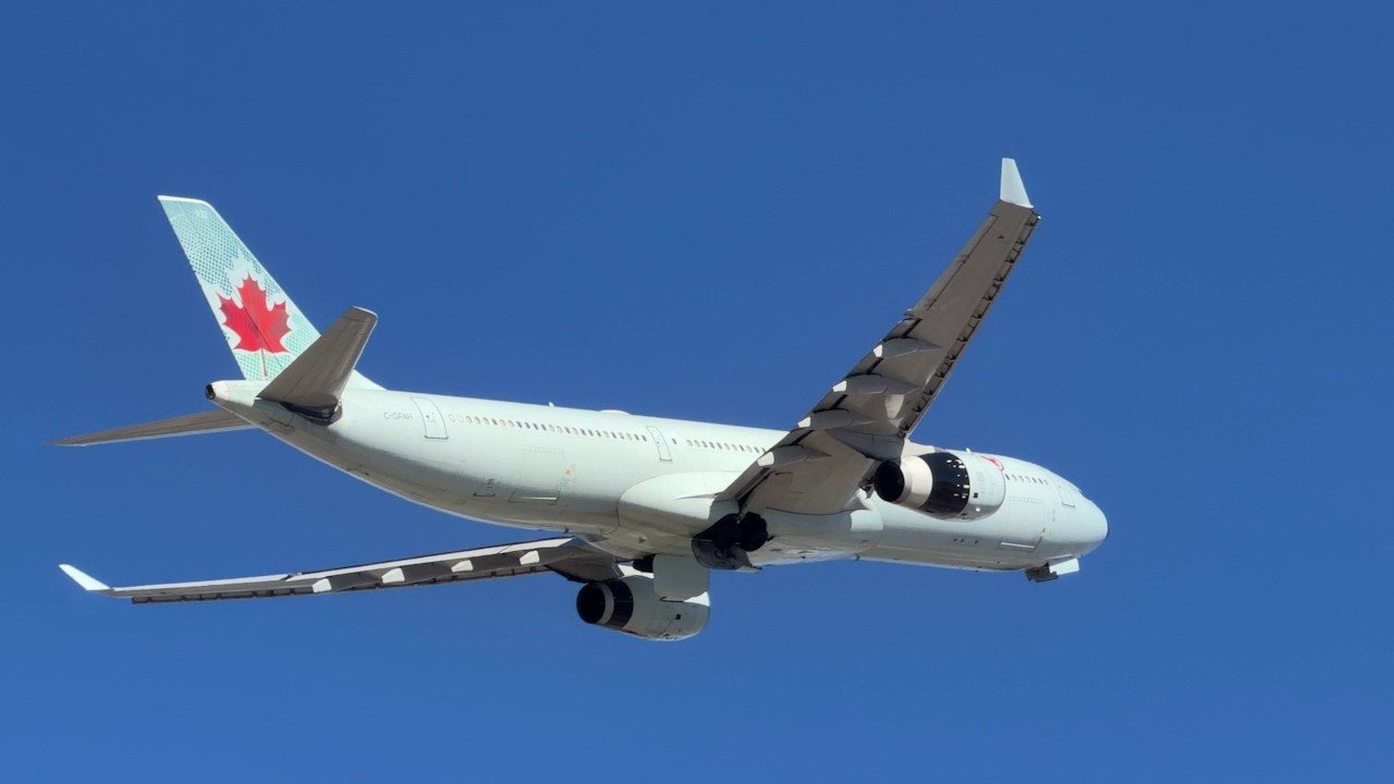 1R departure – Air Canada Airbus A330-300 takeoff from Las Vegas | C-GFAH