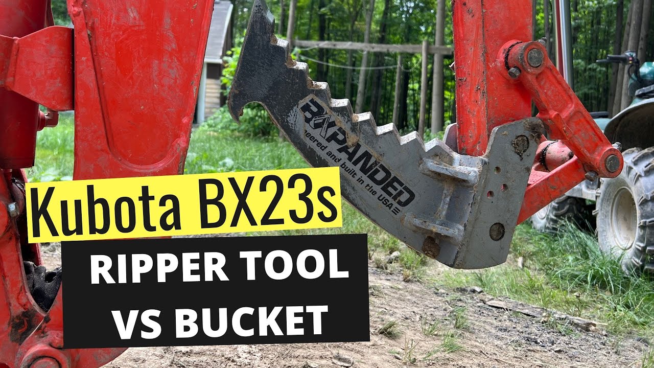 Ковш обратной лопаты Kubota BX23s против рыхлителя на пнях