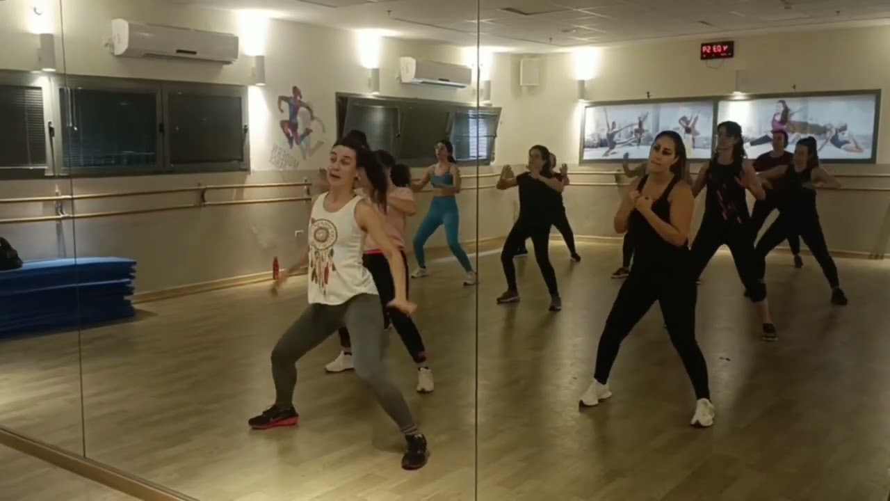 Studio Jenny - SOLO -Zumba