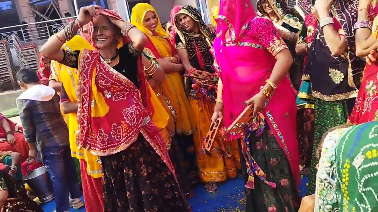 ब्याण थारा उचा निचा दात्त हथोडी सु टाच लेबाद शादी मीणा गीत हासी मजाक #मीणागीतकमलेश #meenageetkamlesh