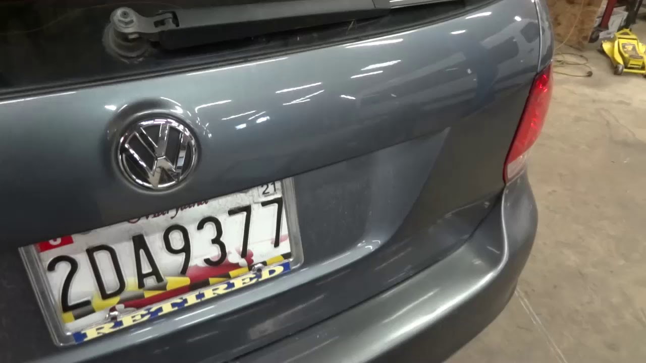 VW Jetta Trunk Doesn't Open, Diagnosis and Repair / Tailgate Stuck Shut On a Volkswagen