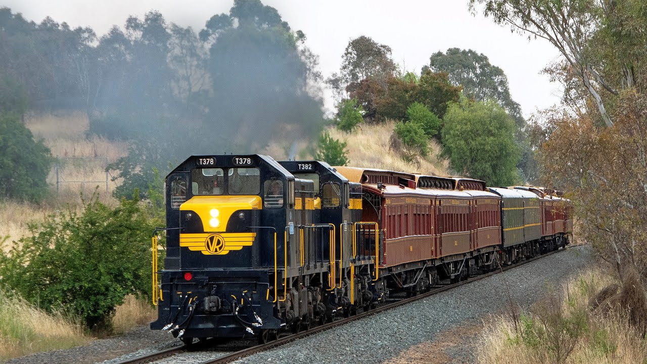 Two EMD G8's Versus Australian Rain Storm! (St James Rail's The Royal Train tour) | T378, T382, A66