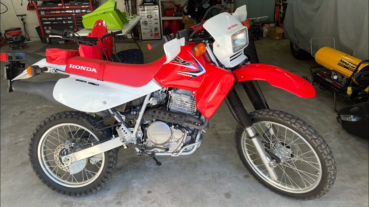 Universal Fender, Grips, and Levers on the Xr650L