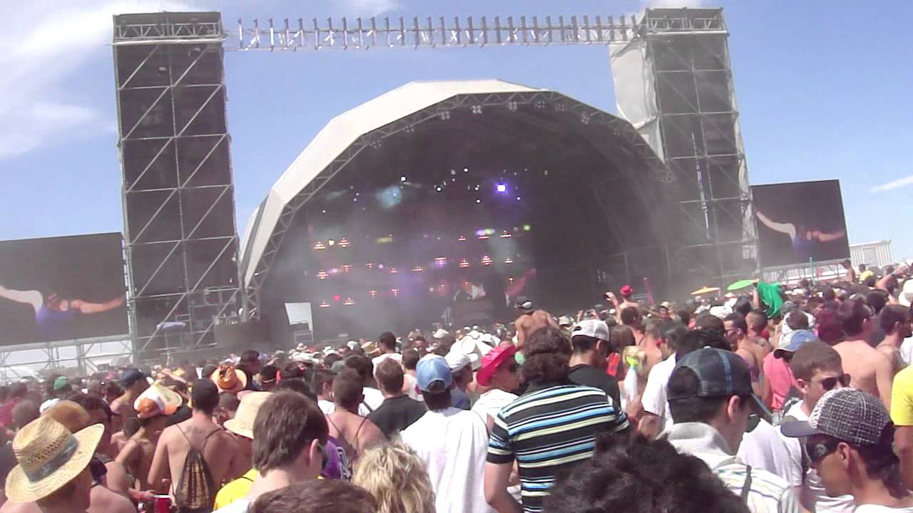carl cox @ monegros desert festival 2011.MP4