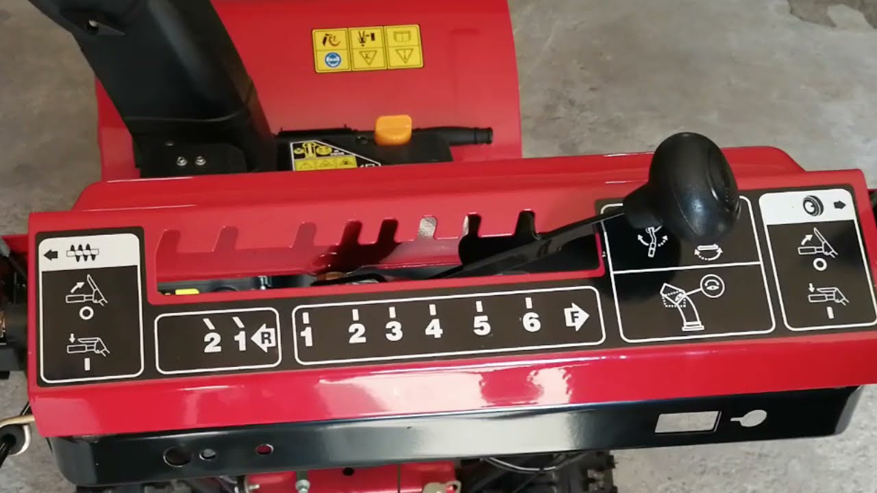 Wir reparieren ein MTD ME61 Schneefräse (Vergaser reinigen) nach 10 Jahren Standzeit