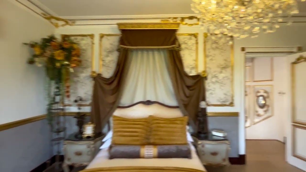 A Grand European Statement with Panoramic Vaal River Views.