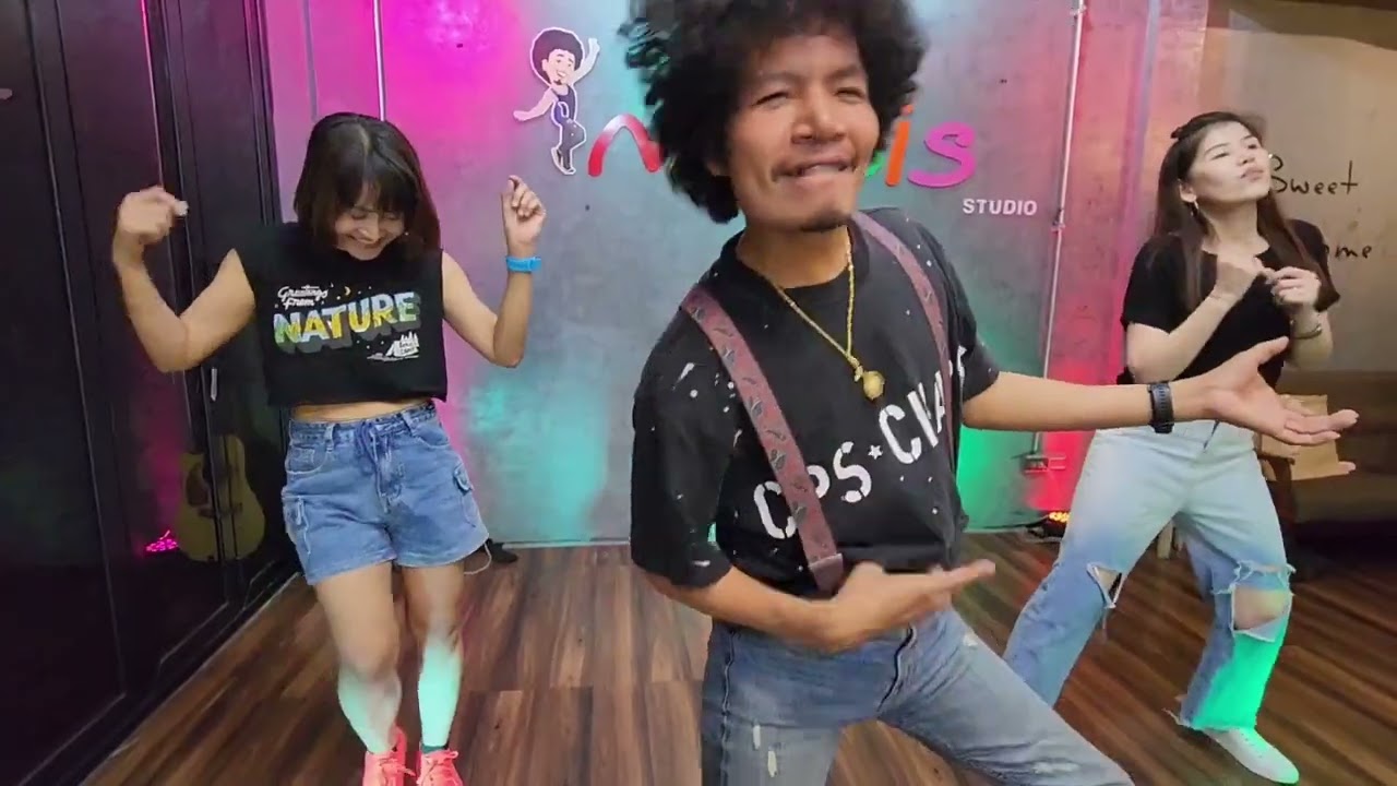 ของแทร่  cover  ลำไย ไหทองคำ  เต้นง่ายๆเพลินๆเชิญทางนี้ by ครูแนน
