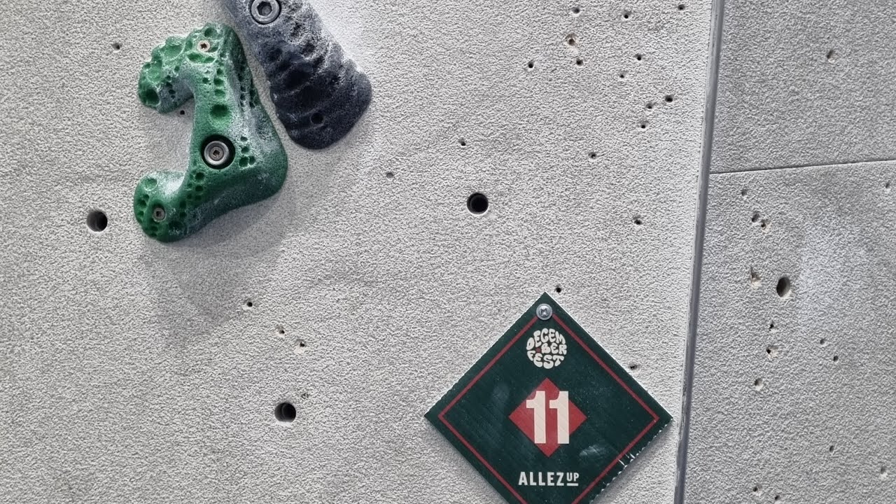 Climbing in Québec, Montréal, Allez Up PSC, Decemberfest #11 💚 🖤 