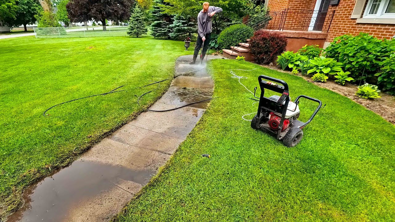 Blasting away years of DIRT AND GRIME | Starting my power washing business from SCRATCH Week 1
