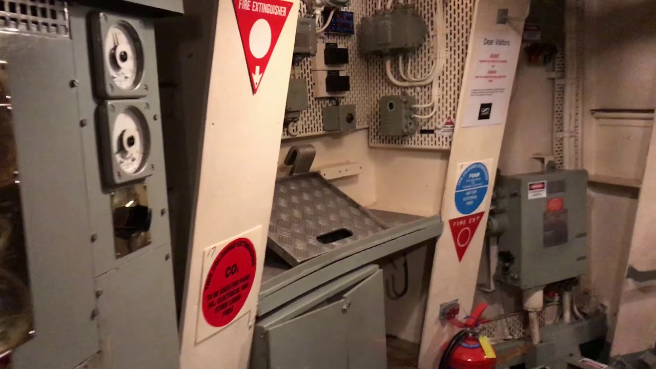 Inside HMAS Vampire Turret