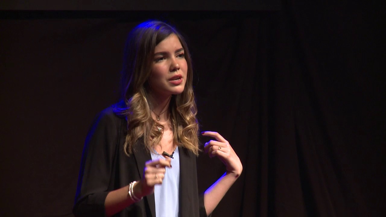 BULLYING: the youngest have the answer. | Andrea HENRIQUEZ | TEDxElArrayán