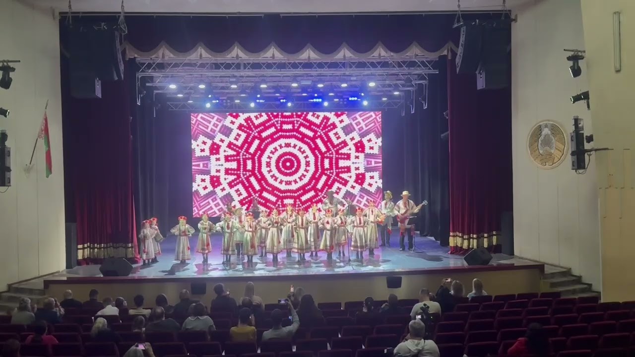 Вокальная композиция «На вуліцы гармонь грае”