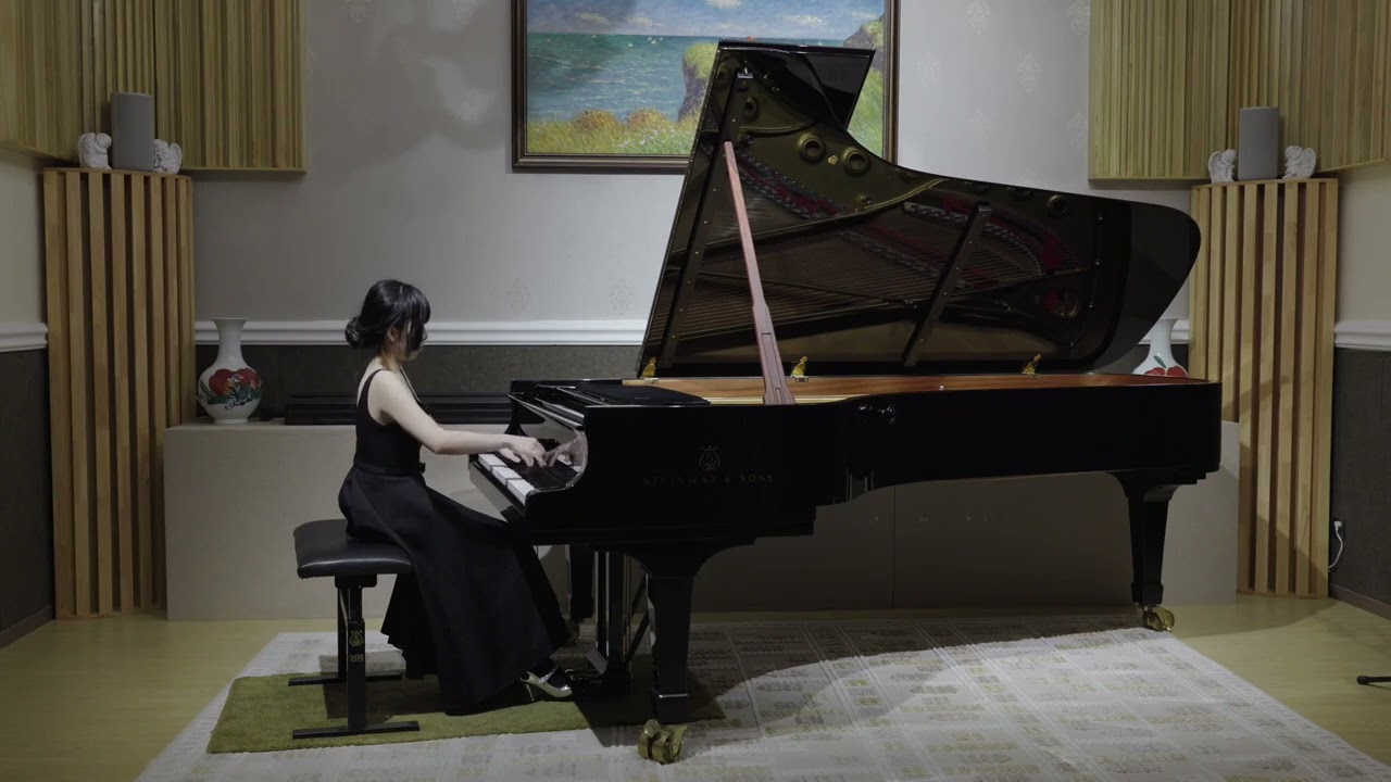 L.V. Beethoven: Piano Sonata No. 26 in E-flat Major, Op. 81a (Ye He)