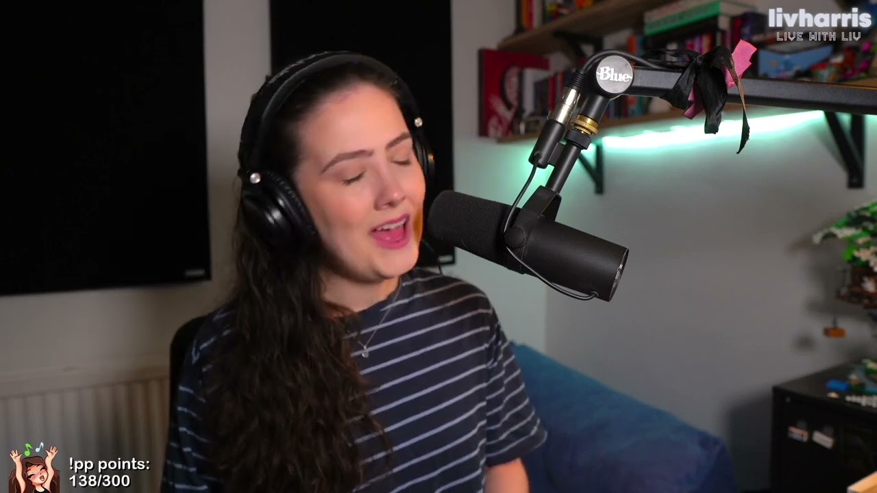 aliens- liv harris (original)
