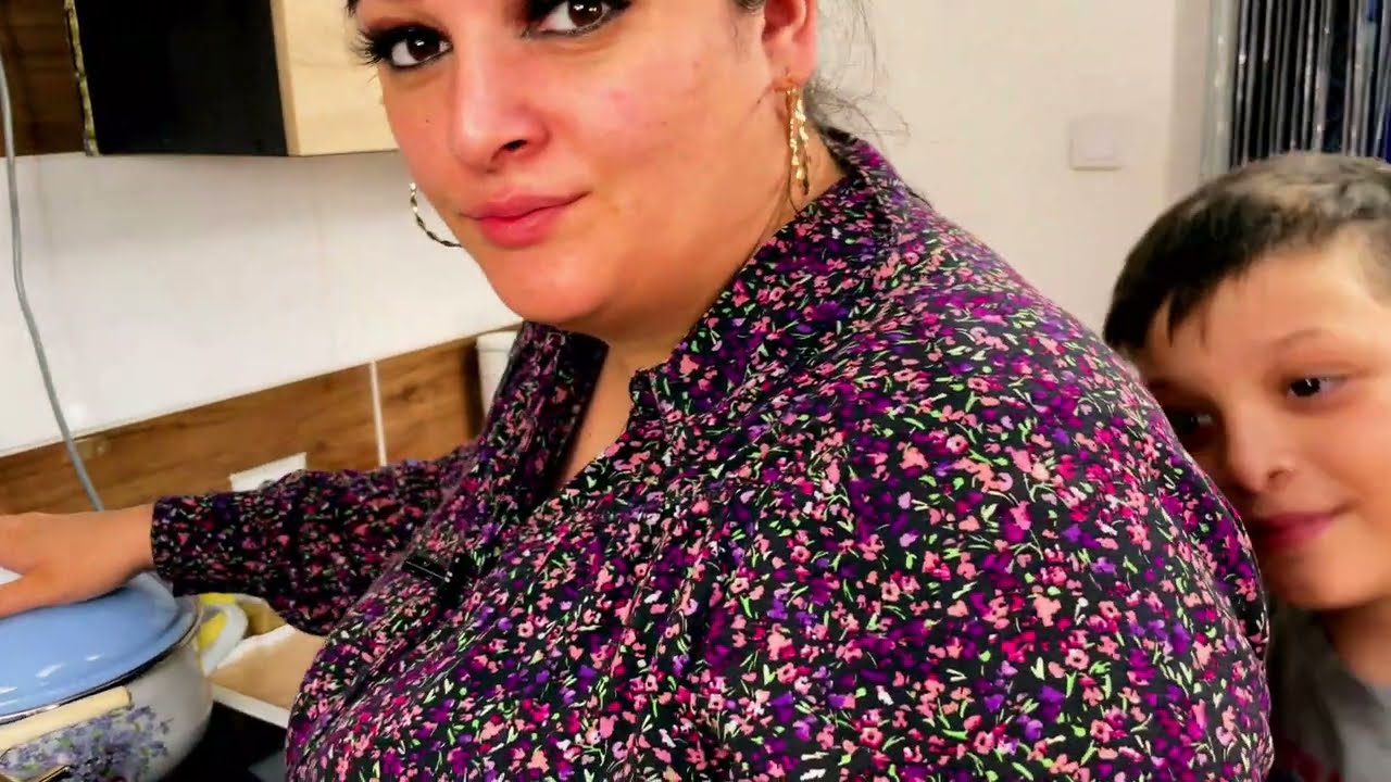 Rácz Family - Annamari főző vlog  🍗 Chicken broth, Stuffed Cabbage 🍗| 4K Video |