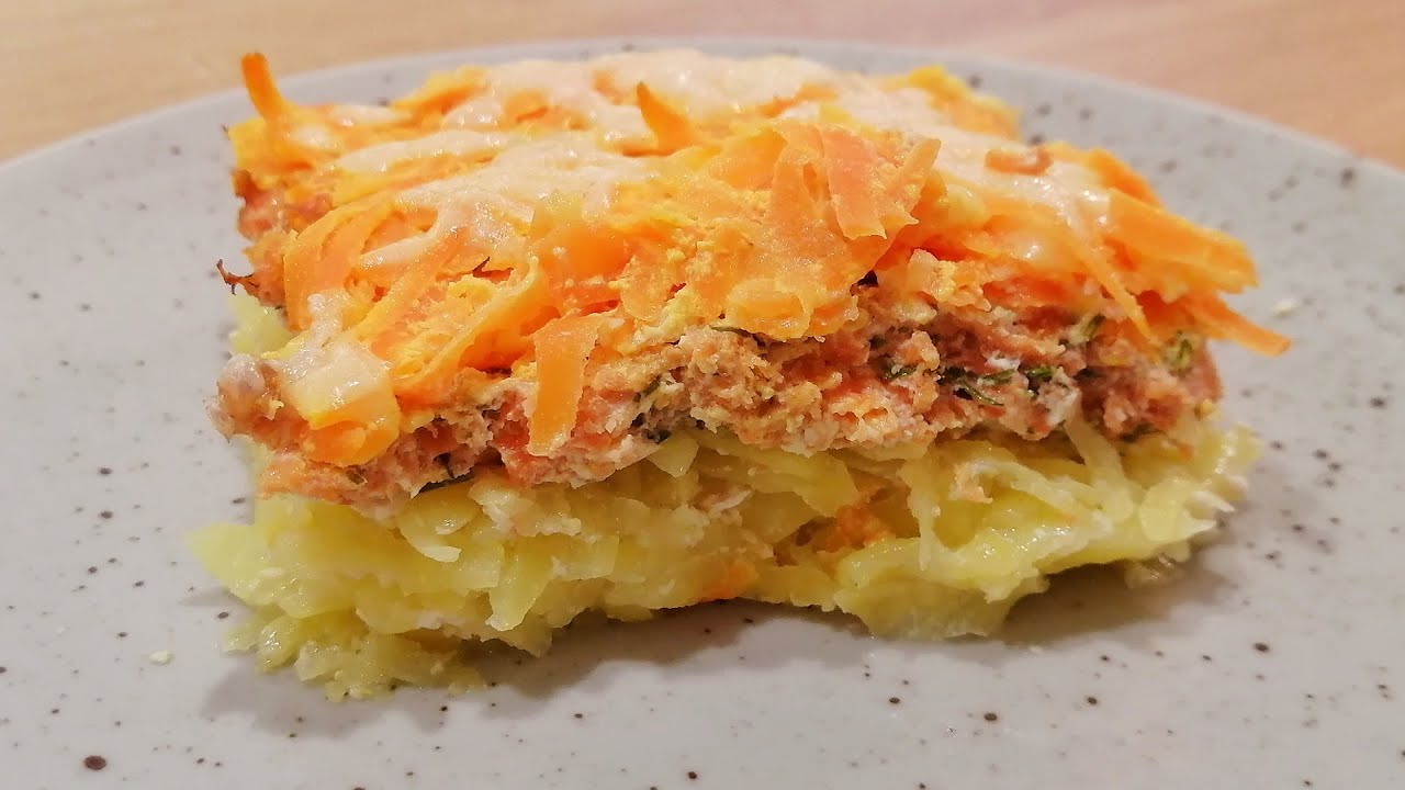 КАРТОФЕЛЬНАЯ ЗАПЕКАНКА С КРАСНОЙ РЫБКОЙ