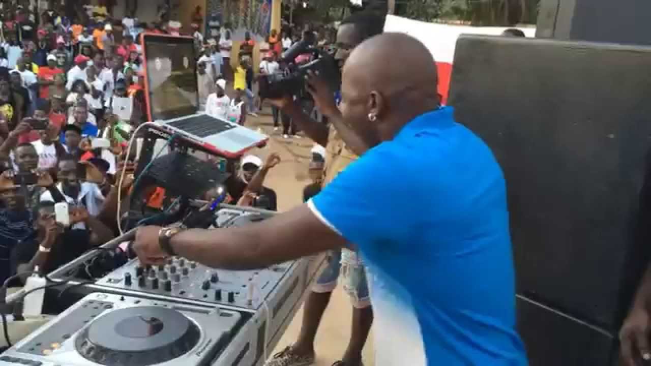 nao e montagem e tudo feito na hora.dj lutonda xtraga mesa