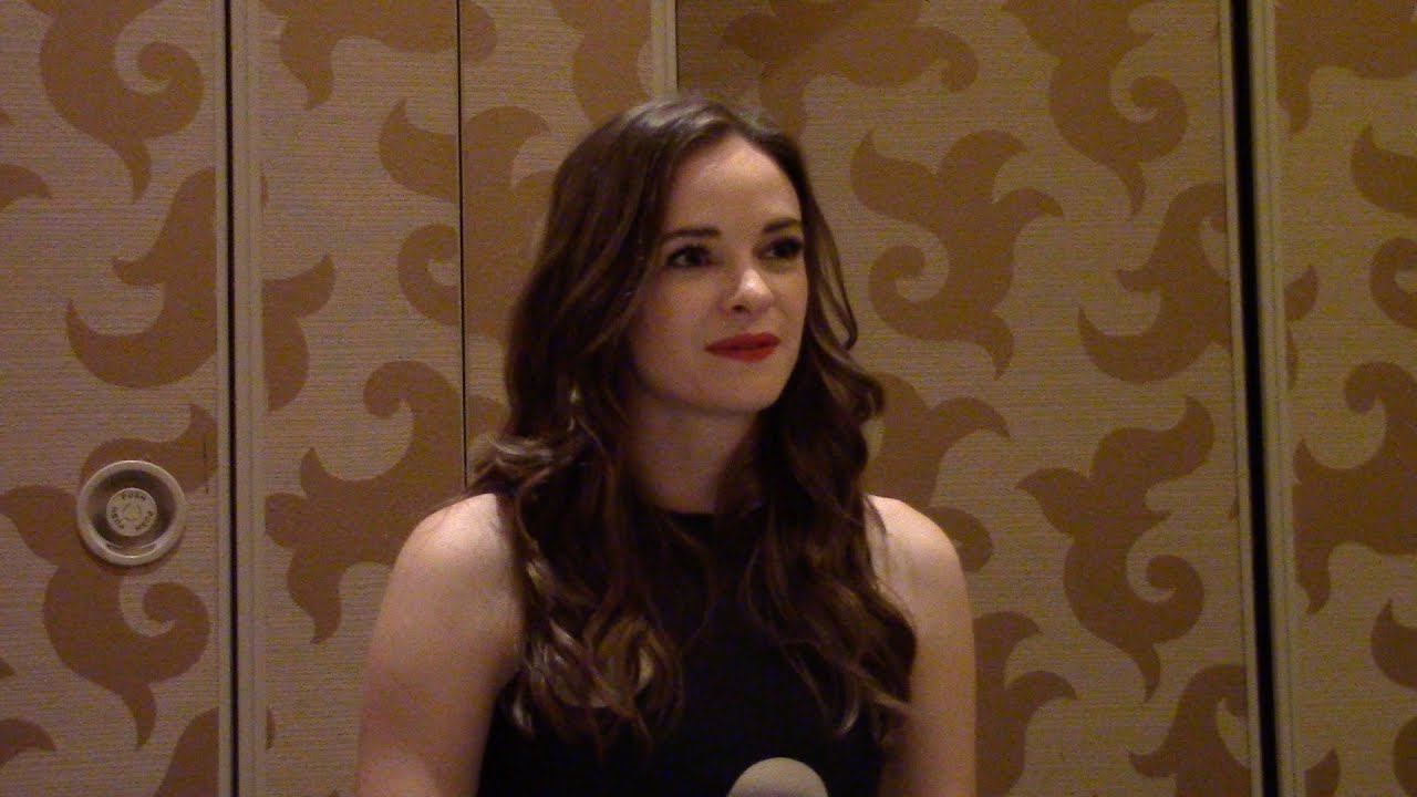 Danielle Panabaker Interview - The Flash Season 2