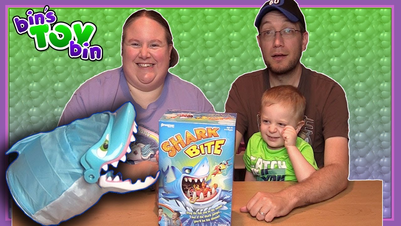 Bin Vs. Jon - SHARK BITE GAME! | Bin's Toy Bin