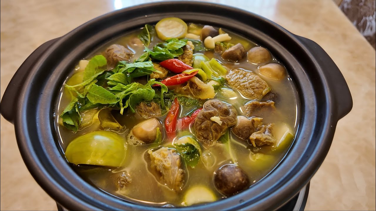 របៀបធ្វើសម្លរម្ជូព្រៃសាច់គោ HoW TO MAKE SOMLOR MCHOU PREI BEEF