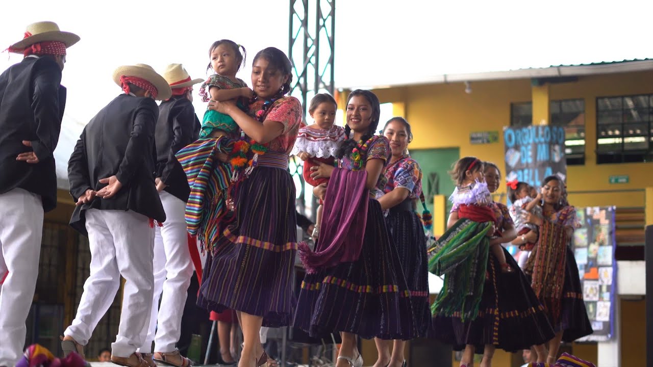 Baile Folkl&oacute;rico Normal de Noroccidente Barillas