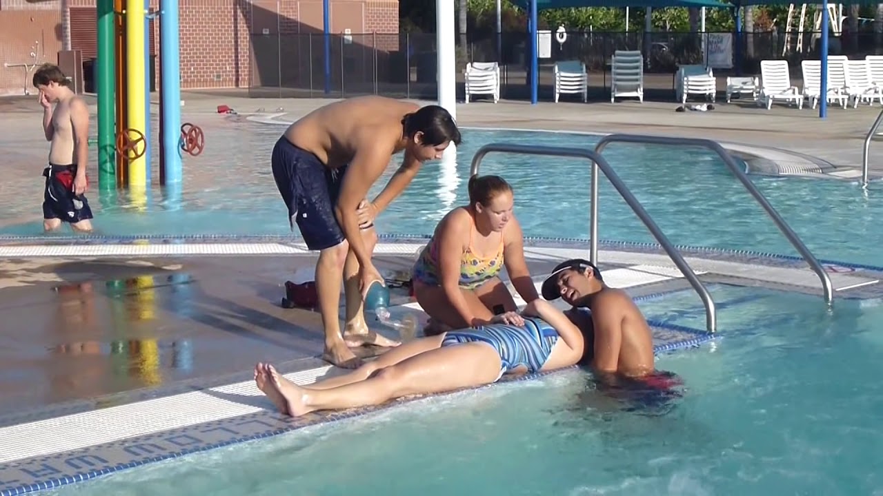 3 Drills in 2 minutes: Extrication from a Catch Pool with Primary Assessment
