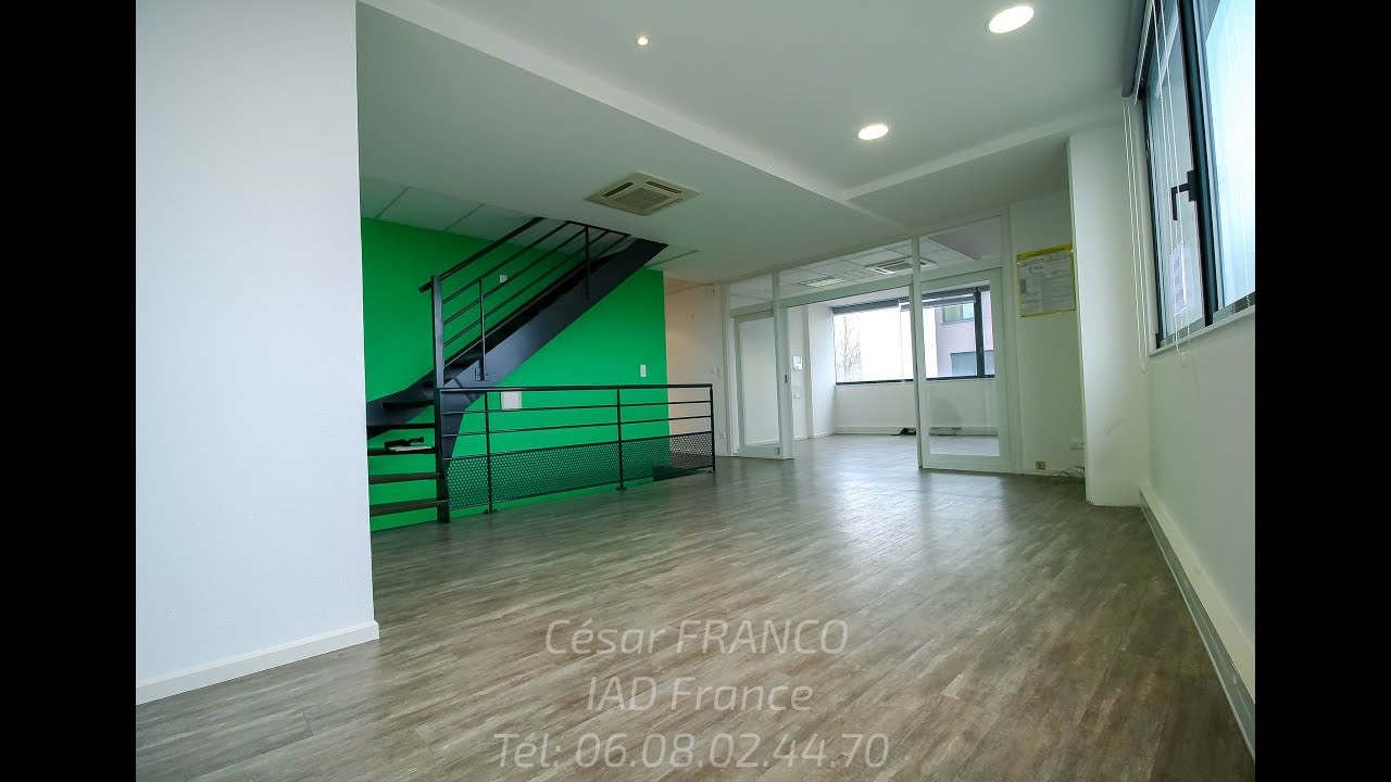 Horbourg-Wihr * Location * Locaux professionnels * 2 niveaux * 130m² * Hall d'accueil * 3 bureaux