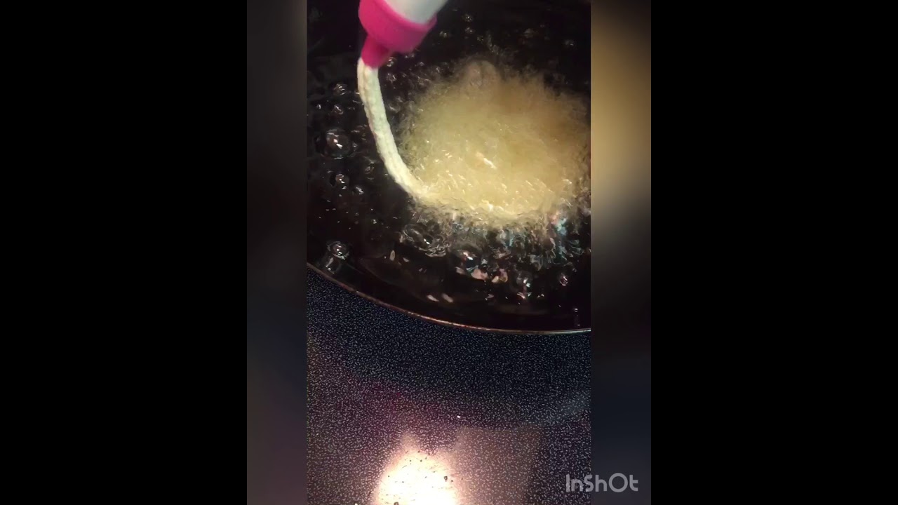 Arabic Syrian sweet (Mshabak)