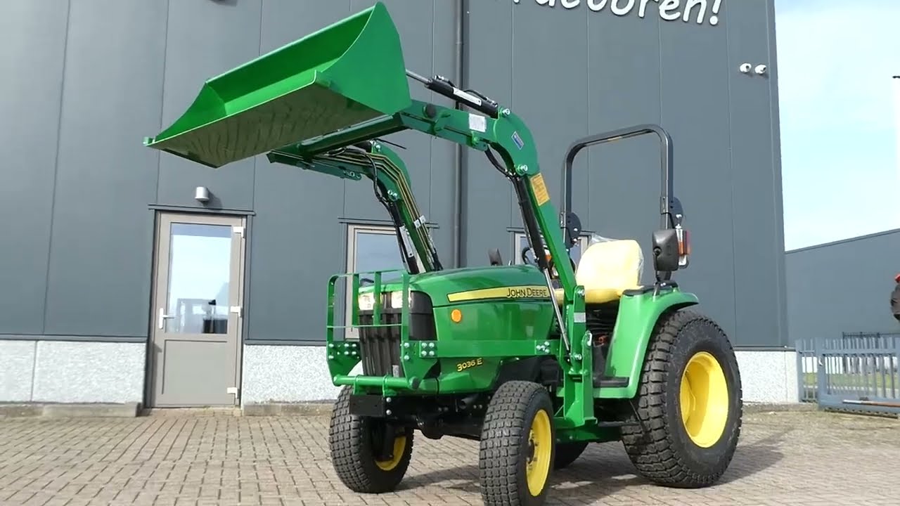 John Deere 3036E 4wd HST / 0520 Draaiuren / Voorlader